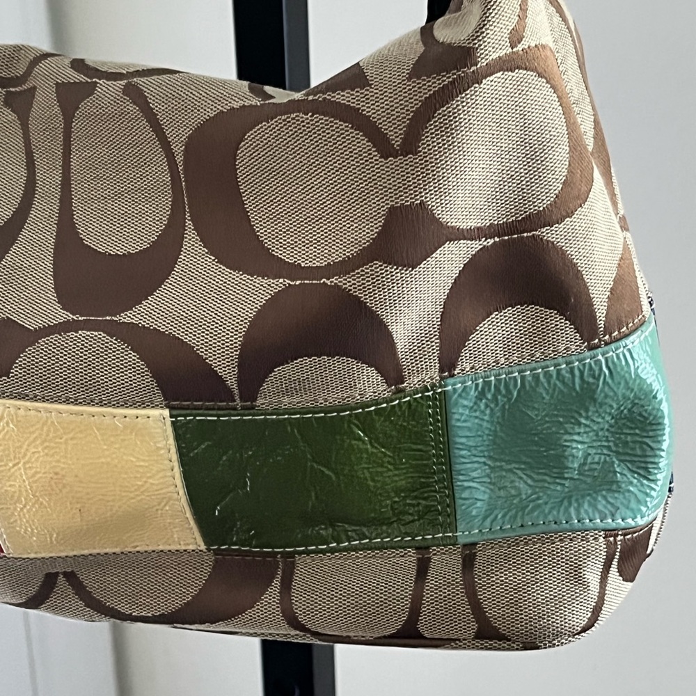 COACH PRE-LOVED AUTHENTIC VINTAGE SIGNATURE ‘C’ LOGO & LEATHER PATCHES HOBO - Picture 9 of 15